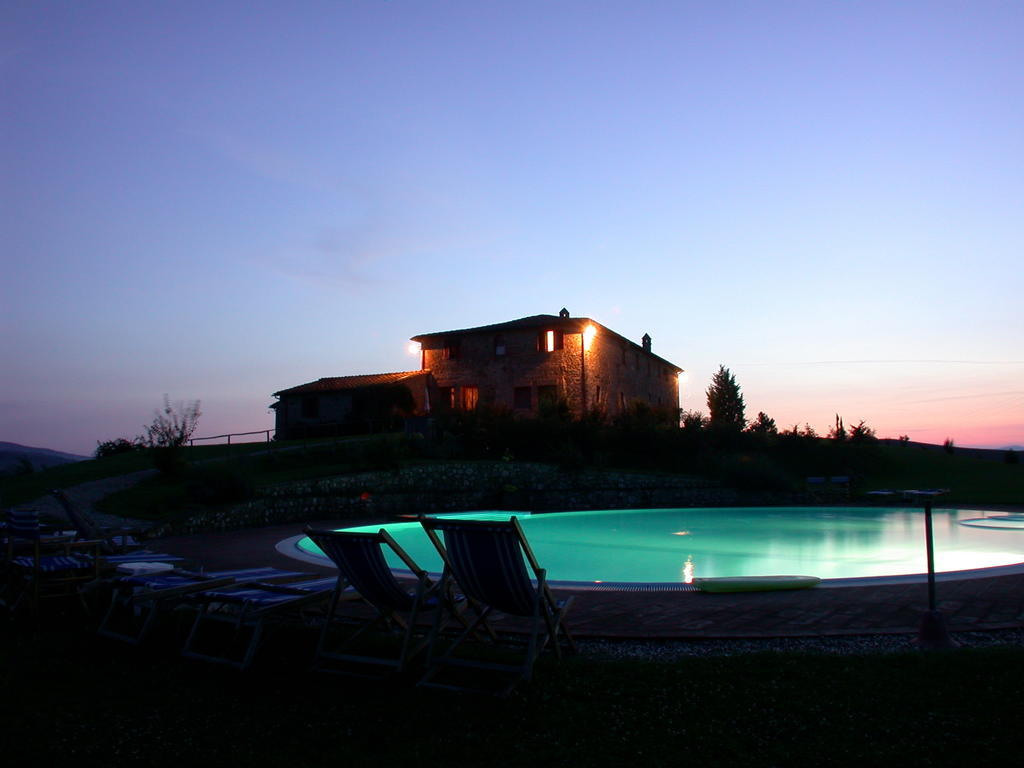 Agriturismo Fattoria Di Corsano Corsano  Eksteriør billede